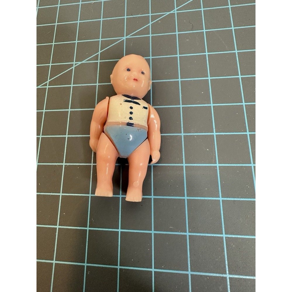 Renwal Dollhouse Baby Doll no 8 Vintage 1949